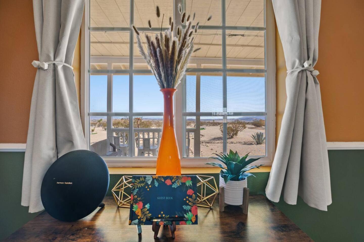 The Ranger Station - Fun Filled Outdoor Oasis! Villa Joshua Tree Buitenkant foto